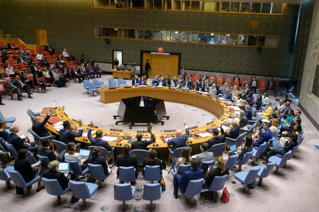 安理会呼吁泰柬保持最大克制，透过外交对话化解危机。新华社