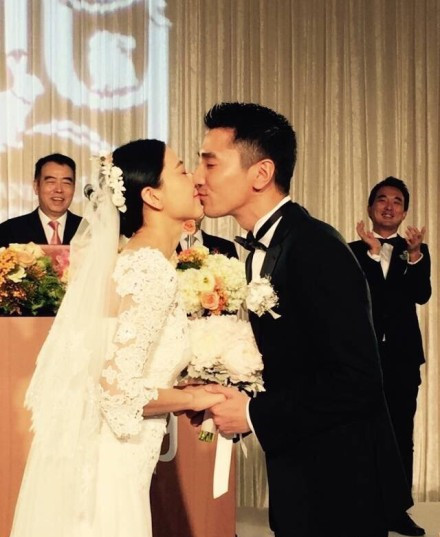 趙又廷與高圓圓2012年大方認愛，並於兩年後結婚。