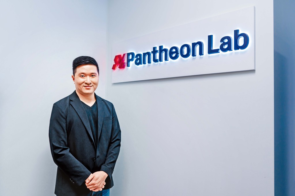 Pantheon Lab聯合創始人暨行政總裁劉劍鋒表示，面對人口高齡化及少子化帶來的勞動力短缺，由AI驅動的數字人可解決痛點，實現面對面高效溝通。