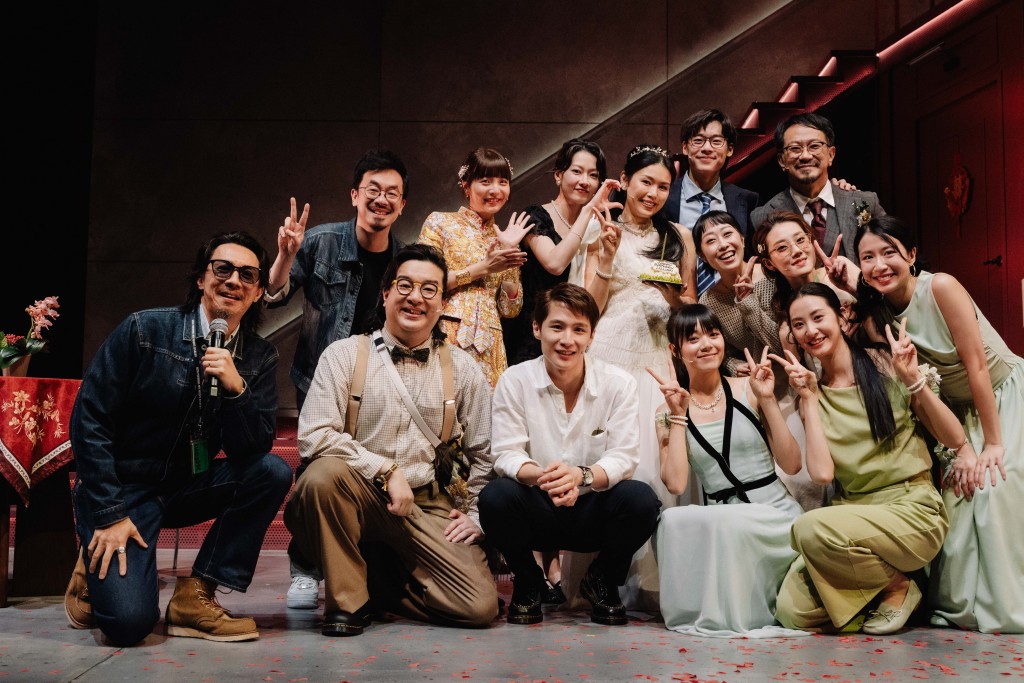 何嘉莉首演舞台劇 工作中歡度生日。 何嘉莉首演舞台劇 工作中歡度生日。