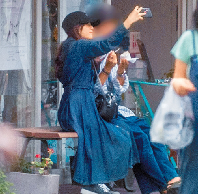 ■星野南多次被影到，跟貌似北村匠海的男友约会。