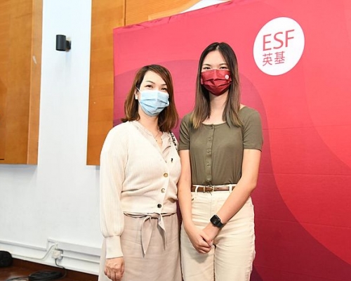 狀元羅璦琳（右）與媽媽