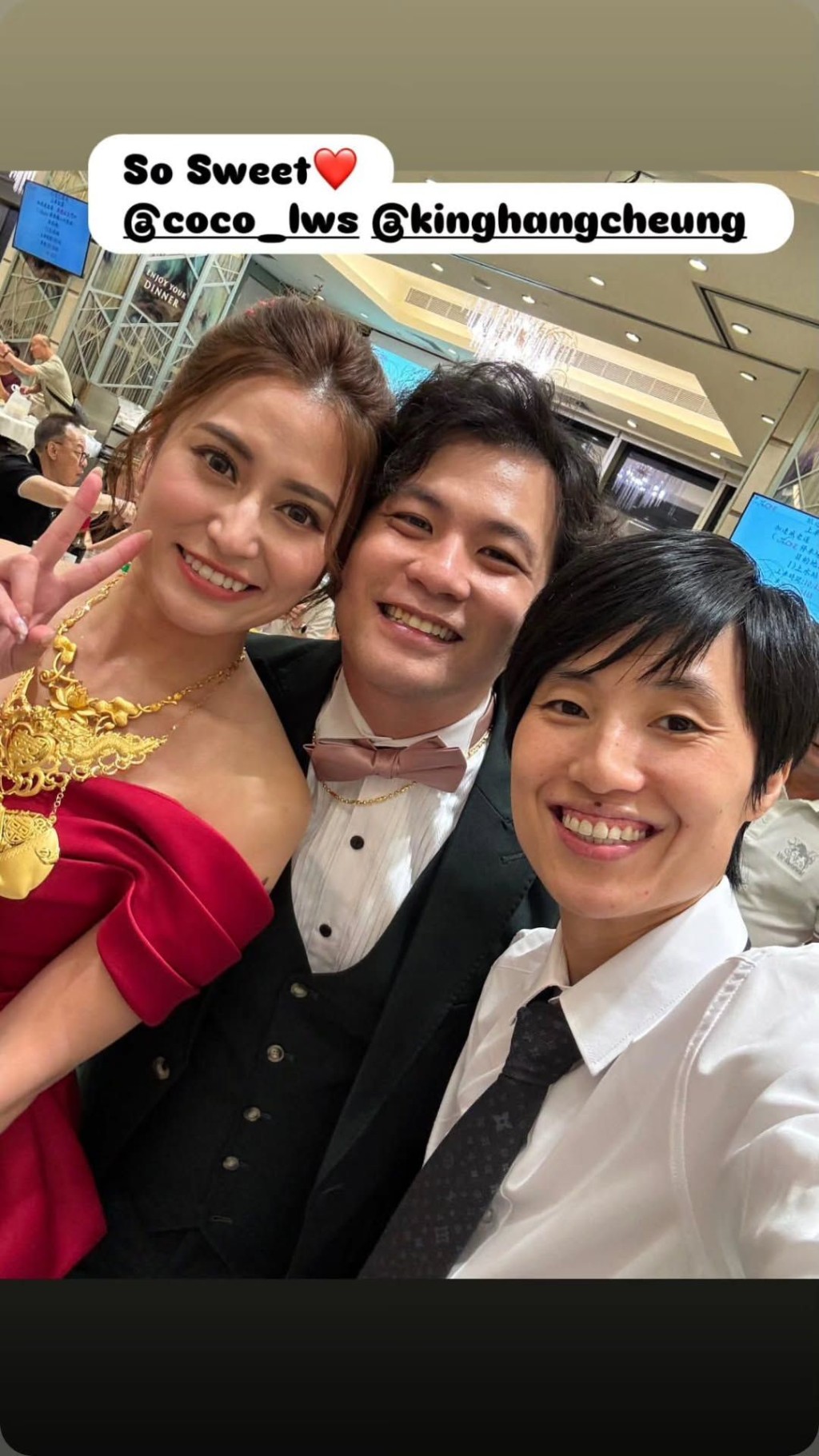 金豬頸鍊好重手。