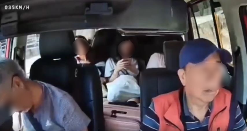司機一開始已耷低頭似無反應。Threads@asiaidiotdrivers影片截圖