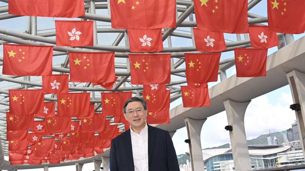 卓永興指出各部門會在七一張掛約3萬件國旗區旗、彩旗和橫額等。卓永興FB圖片