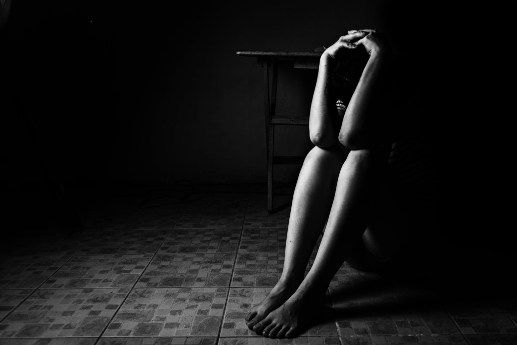 14歲女童被安排賣淫後擔心患性病，故到公立醫院求診揭發事件。istock示意圖