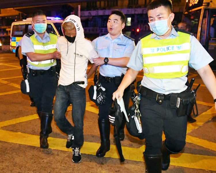 被捕的私家車司機。