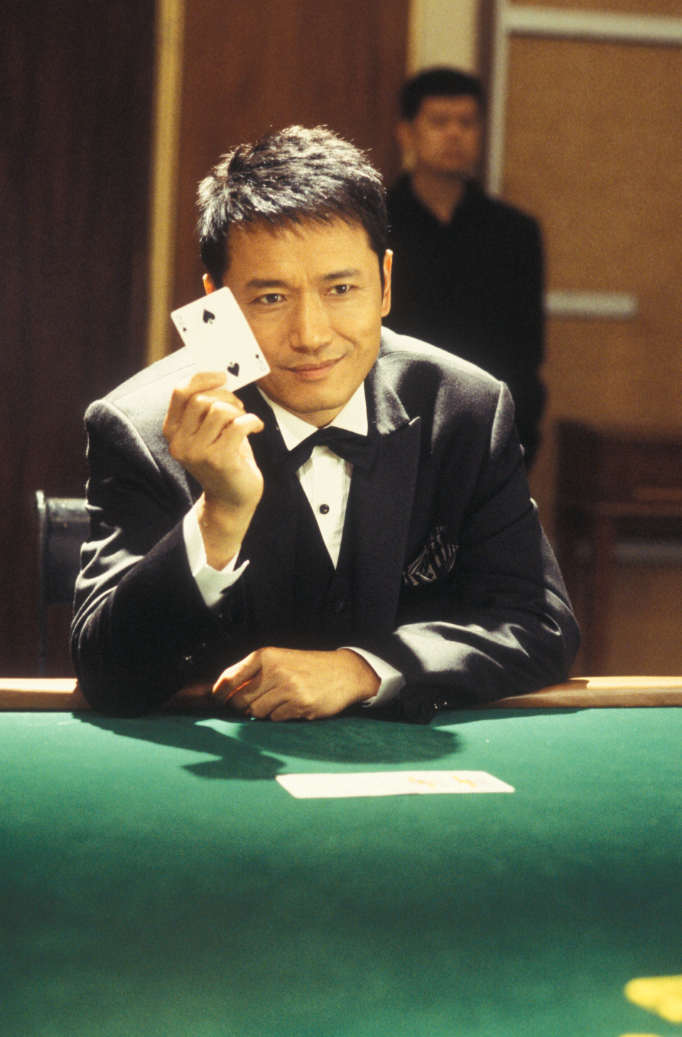 苗侨伟在剧中饰演「亚洲赌侠」。