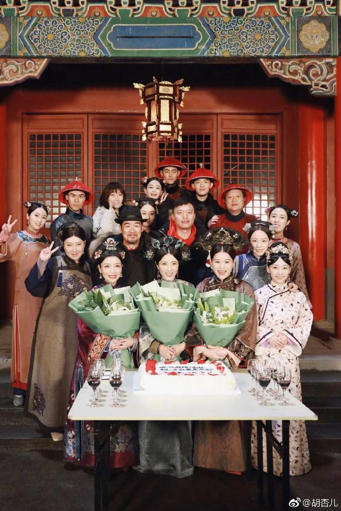 杏兒感謝劇組人員的照顧。胡杏兒微博