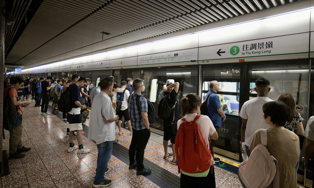 觀塘綫於今早（29日）頭班車起恢復正常服務。