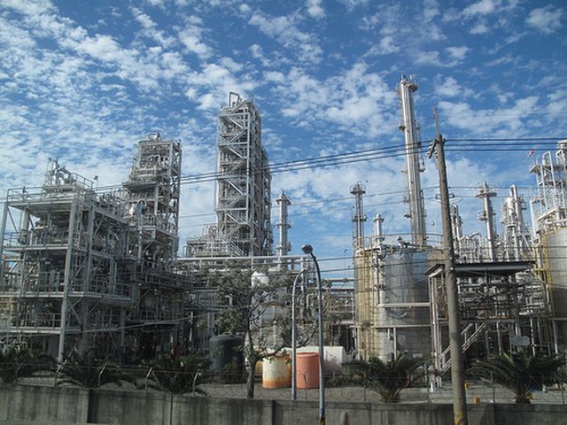 台灣高雄市林園、大寮、小港等區今日下午停電,林園石化工業區亦受到影響。網圖