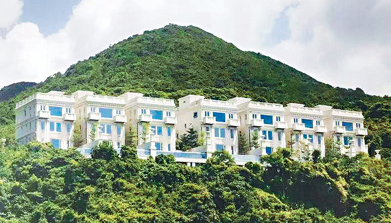 港島南區洋房項目大潭道45號1號洋房，以3.43億成交，呎價約71593元。