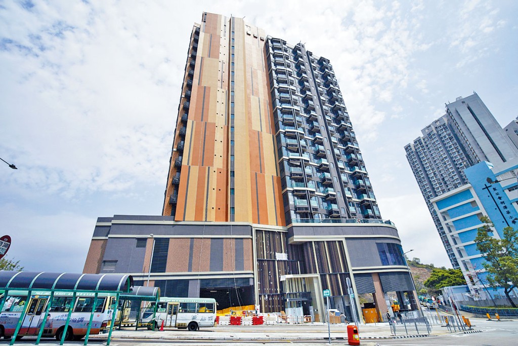 青衣薈藍近期銷情不俗，昨日售出連天台特色戶呎價創項目新高。