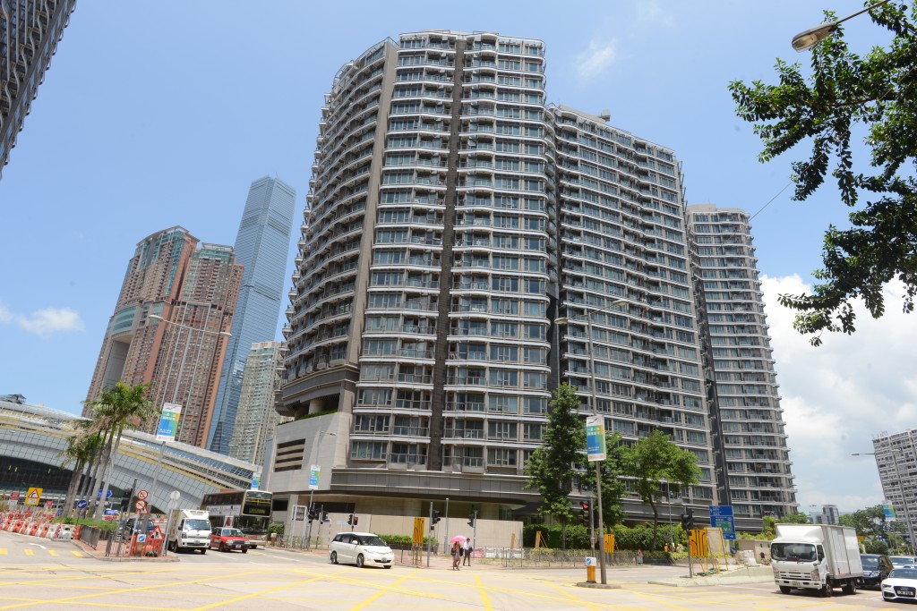 The Austin一個2房中層戶以1078萬市價易手，呎價約20731元。