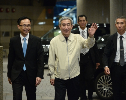 李飞昨日抵港。