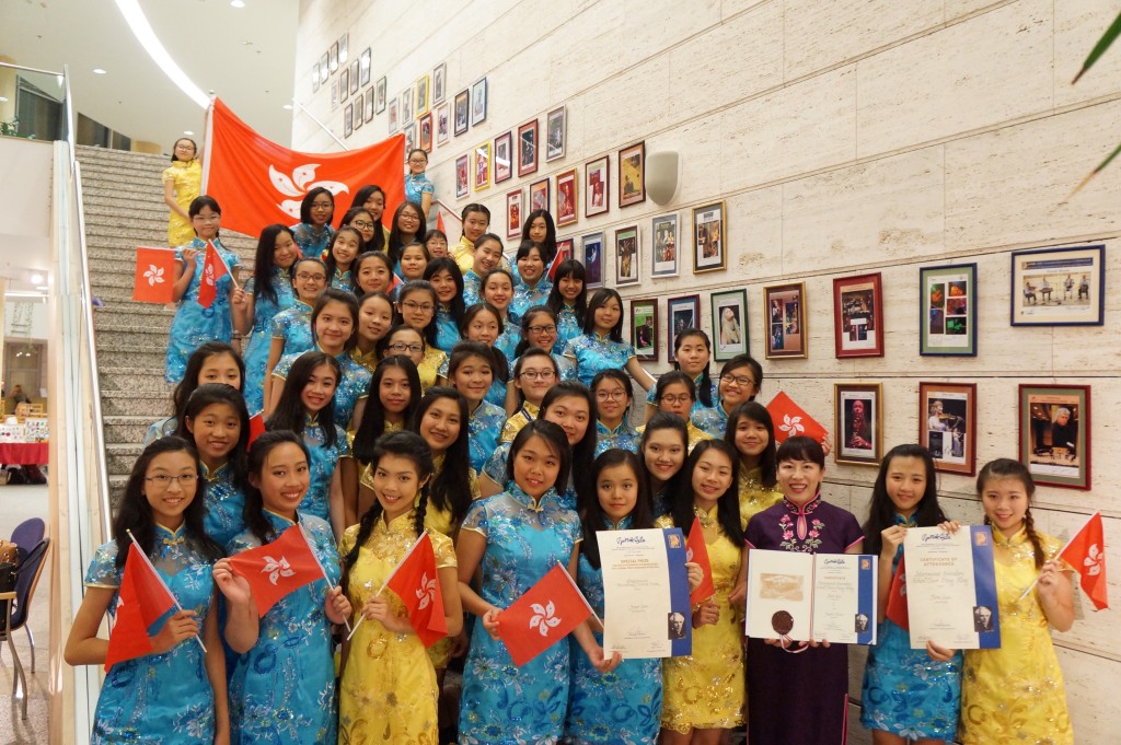 學生往匈牙利參加第二十七屆貝拉‧巴托克國際合唱比賽，勇奪青年組別合唱團首獎和當代作品最佳演繹獎，更成為該比賽歷年來首次有華人隊伍獲獎。