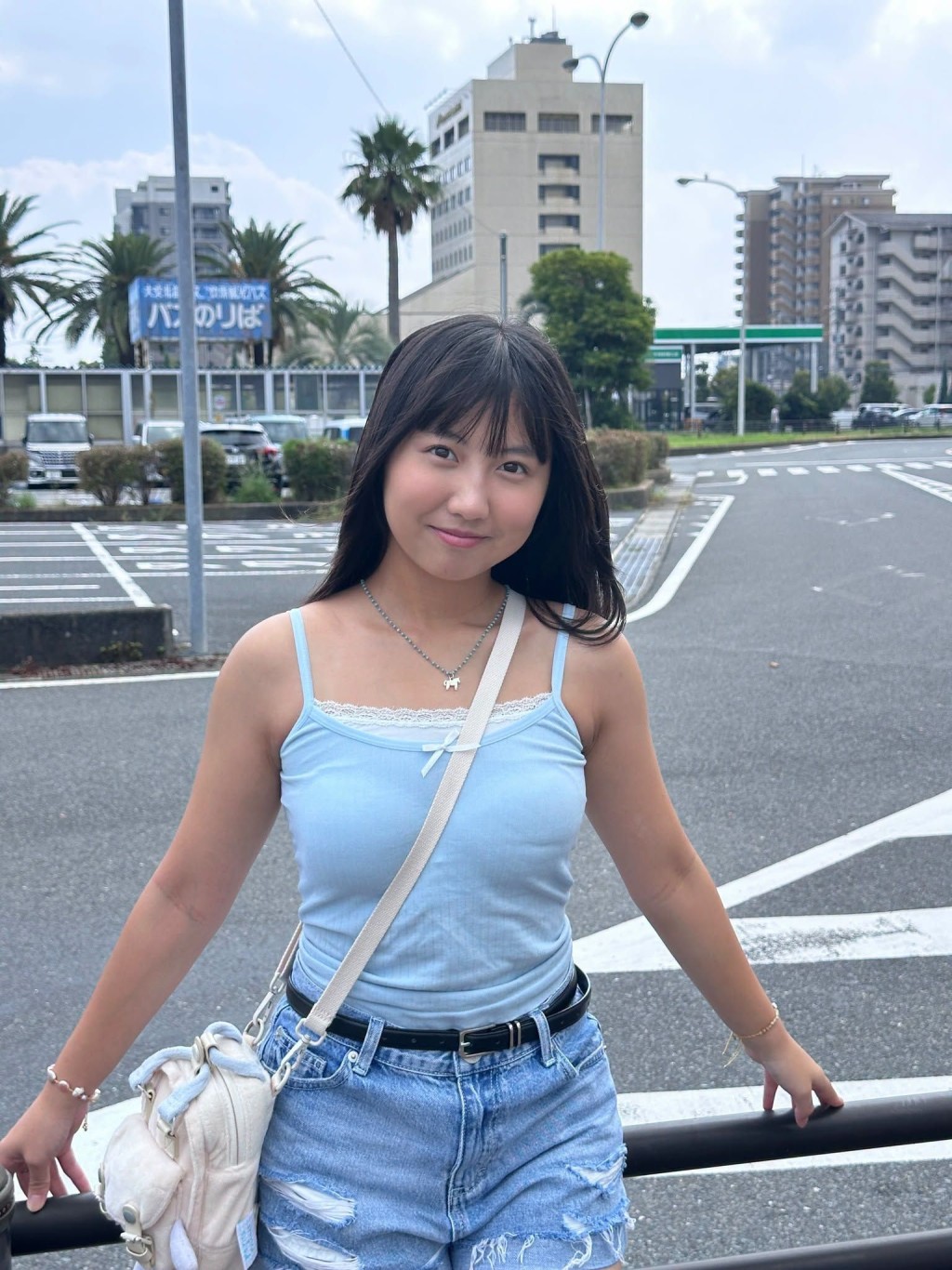 「美心妹妹」楊鎧凝直言，如此苛刻的待遇，根本不可能吸引到外地的日本學生專程請假申請。