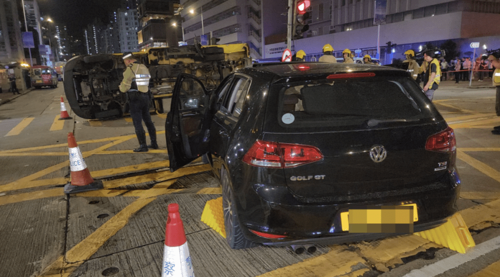 長沙灣道及東京街交界發生車禍。黎志偉攝