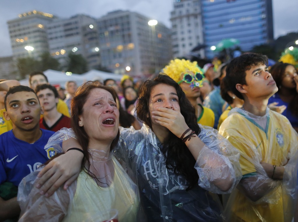 巴西球迷十分失望。AP資料圖片