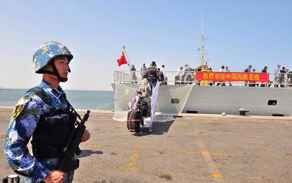也门撤侨行动是中国海军首次用军舰到战区撤侨。
