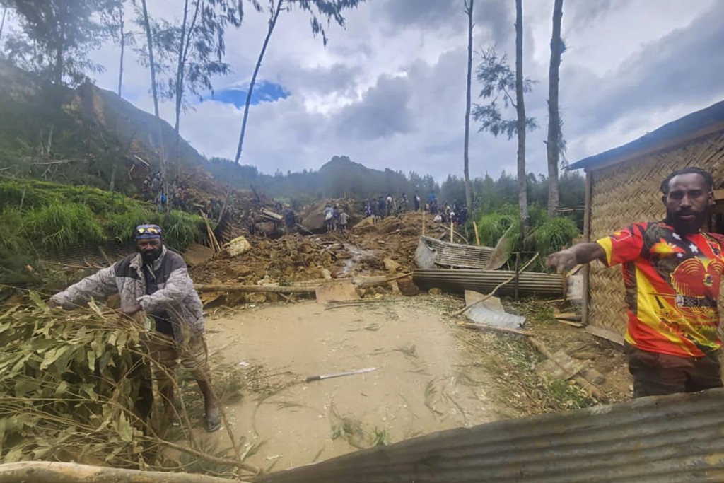 巴布亞新幾內亞24日凌晨發生山體滑坡，罹難者料升至670人。美聯社