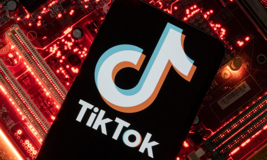 美国白宫、国防部、国土安全部和国务院在内的许多政府机构，都已经禁止政府设备使用TikTok。reuters
