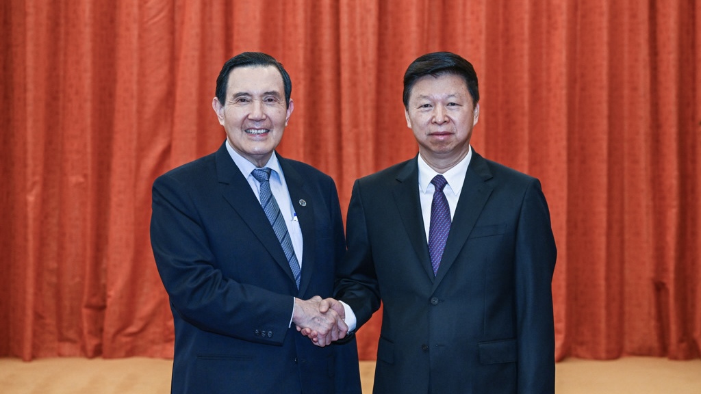 马英九（左）与宋涛（右）在深圳五洲宾馆「深圳厅」会面。 马英九办公室提供