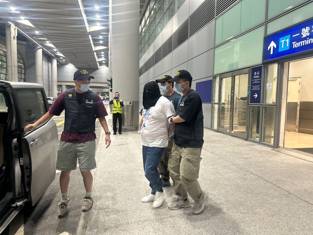 一名32歲報稱無業的男子被捕。 一名32歲報稱無業的男子被捕。