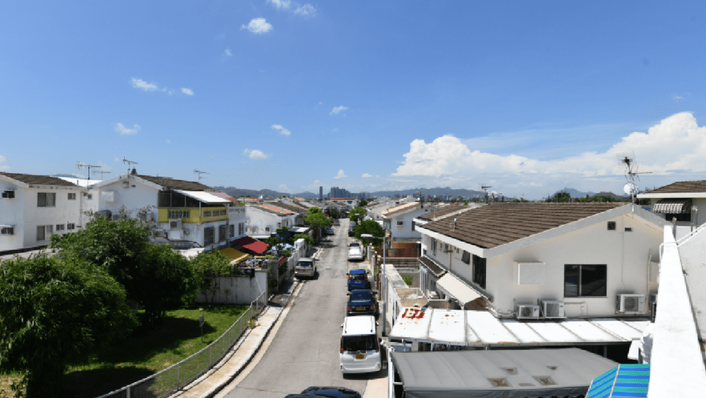 錦綉花園銀主盤 4客搶高近兩成至810萬沽 原業主3個月帳面蝕約58萬