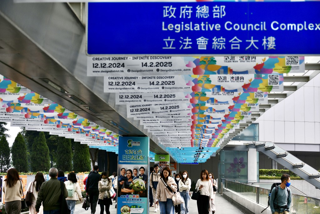 政府人員退休金及孤寡撫恤金落實上調2.1%,建議追溯生效期至今年4月1日。資料圖片 政府人員退休金及孤寡撫恤金落實上調2.1%,建議追溯生效期至今年4月1日。資料圖片
