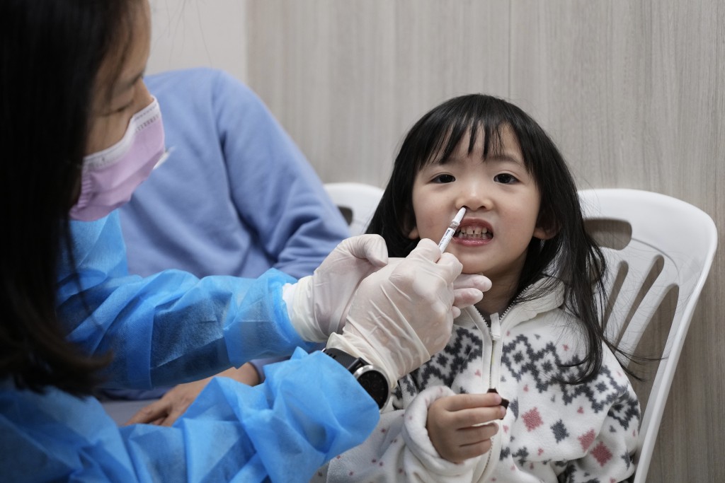 儿童接种流感疫苗的覆蓋率逾一半。资料图片