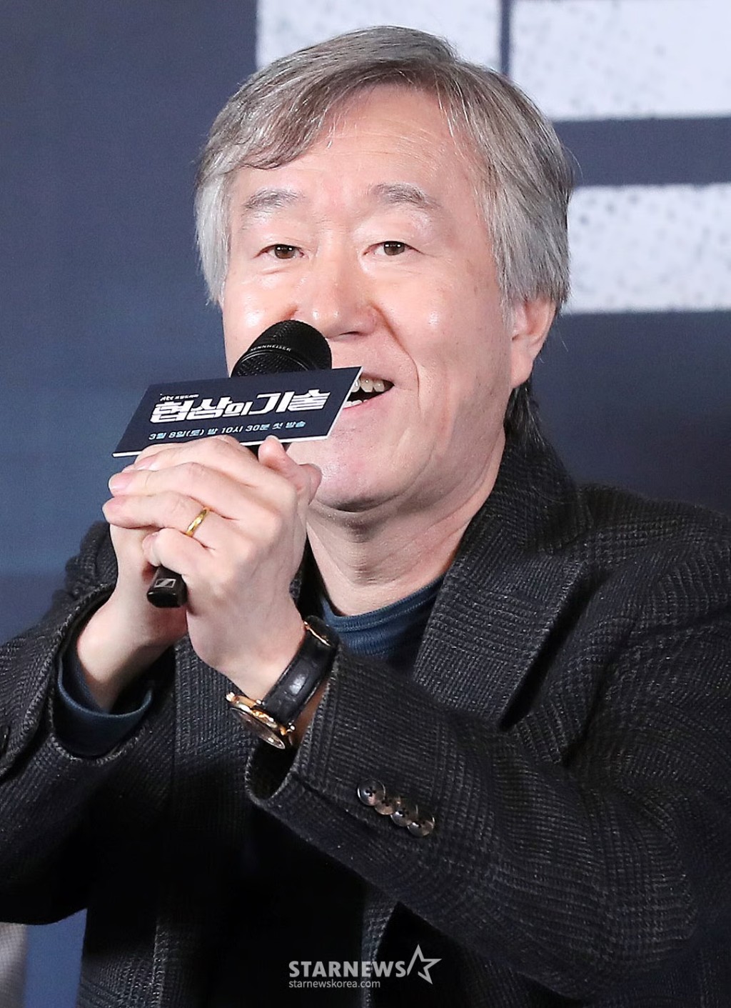 韓國名導安畔錫昨日離世,終年64歲。 韓國名導安畔錫昨日離世,終年64歲。