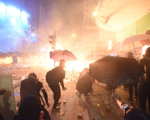 法國康城影展加插特別場，放映香港反修例示威騷亂紀錄片。資料圖片