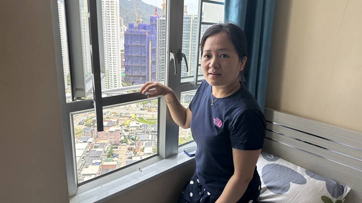 尼泊爾籍女戶主Gurung Preeti 事後猶有餘悸講述事件。梁國峰攝