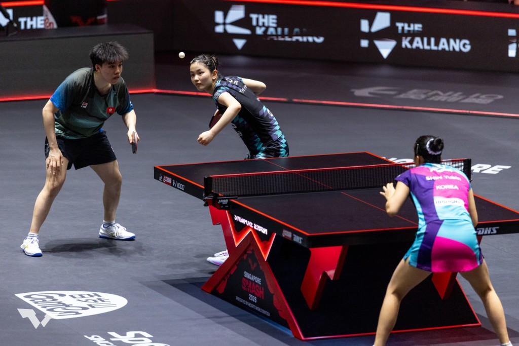 陳顥樺首夥拍香港之外的隊友合作WTT大滿貫，旁為南韓拍檔金娜英。WTT官方網站