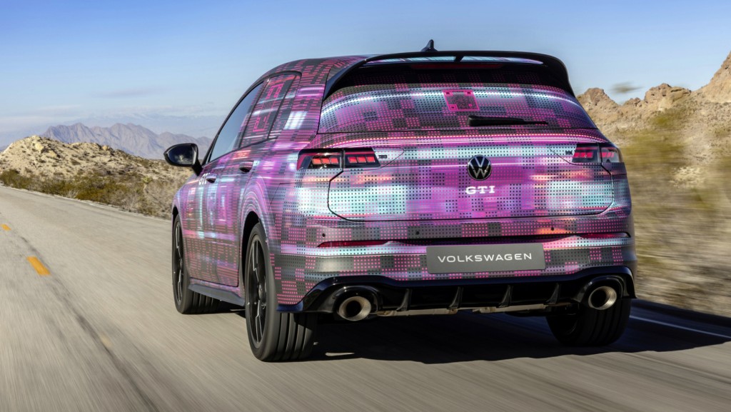 雙出排氣喉配搭ClubSport高置定翼