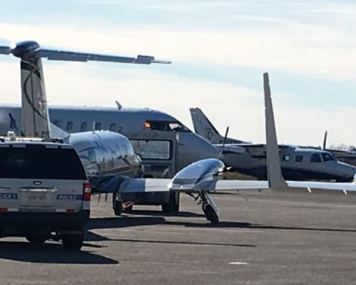 加拿大渥太華兩架小型飛機空中相撞,據報一架墜毀機中有1人死亡。(網圖)