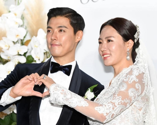 康男與李相花携手共建幸福婚姻生活。（網圖）