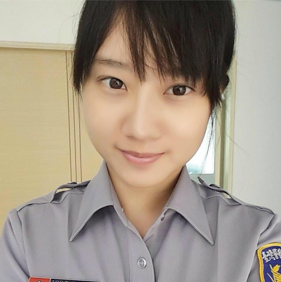 丁幼安外形亮麗是台灣的人氣警花。FB@安安女警粉絲團 丁幼安外形亮麗是台灣的人氣警花。FB@安安女警粉絲團