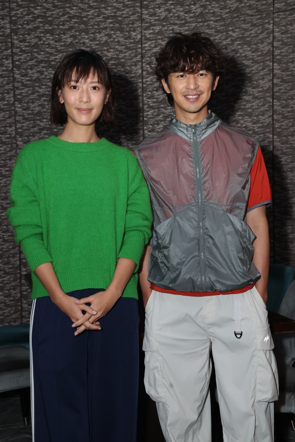 余香凝、陳柏霖在海洋公園拍攝新戲《女兒²》，兩人演夫妻，育有一名女兒。
