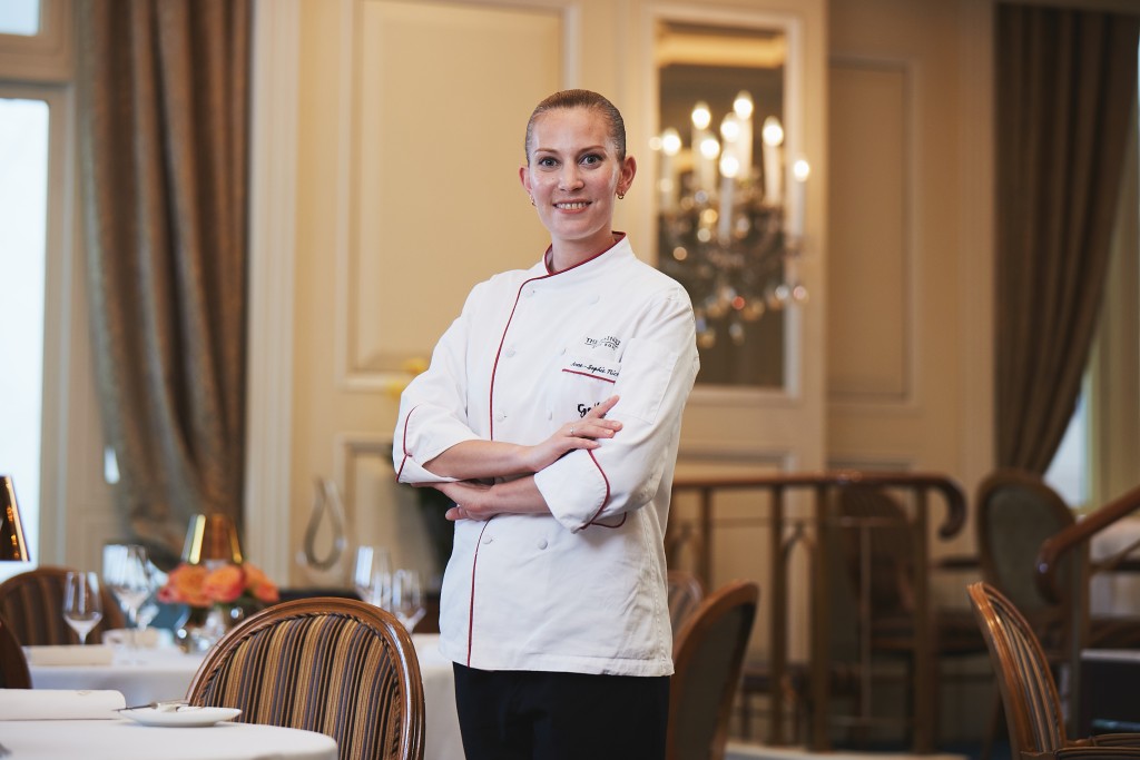 Chef Anne-Sophie Nicolas是吉地士开业70年来首位女主厨。