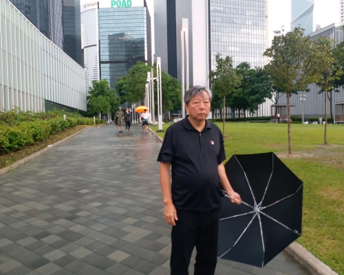 李卓人今晨到金鍾一帶了解情況。