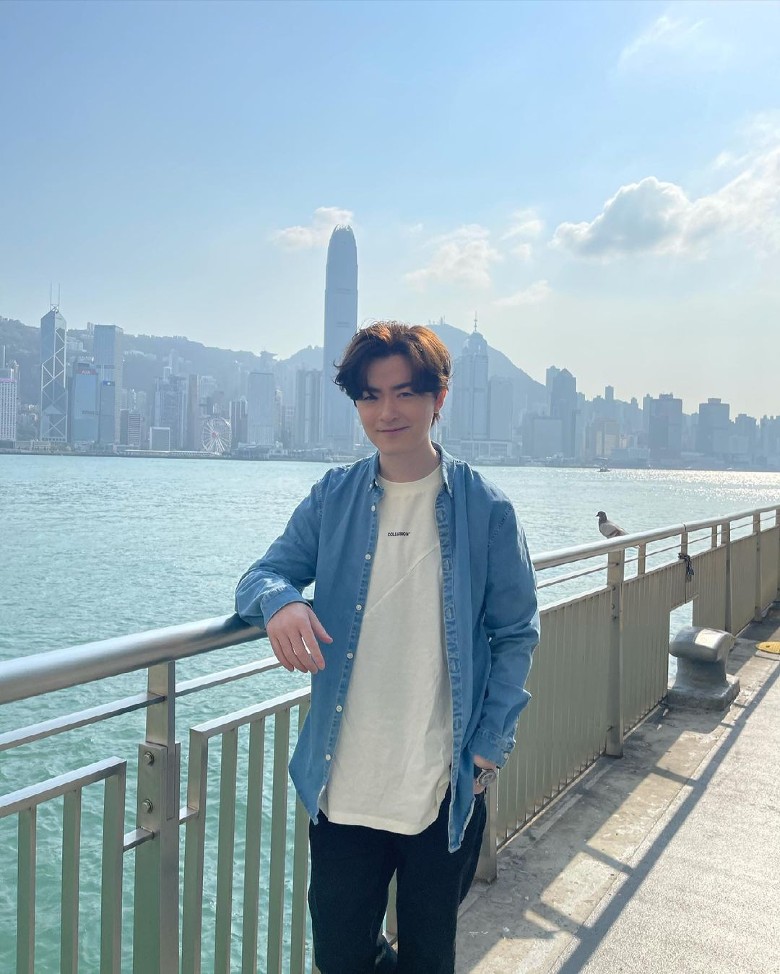 洪卓立仍在休養中。