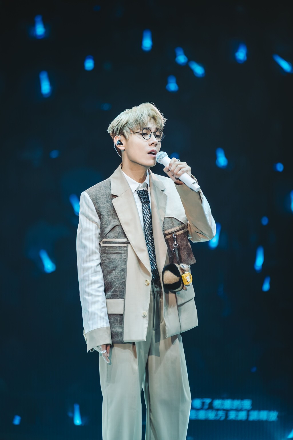 林家謙《四月物語》