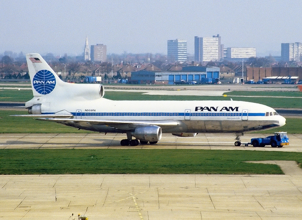 美國泛美航空客機。