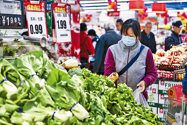 内地上月社会消费品零售总额按年增长0.6%，增幅低于市场预期。