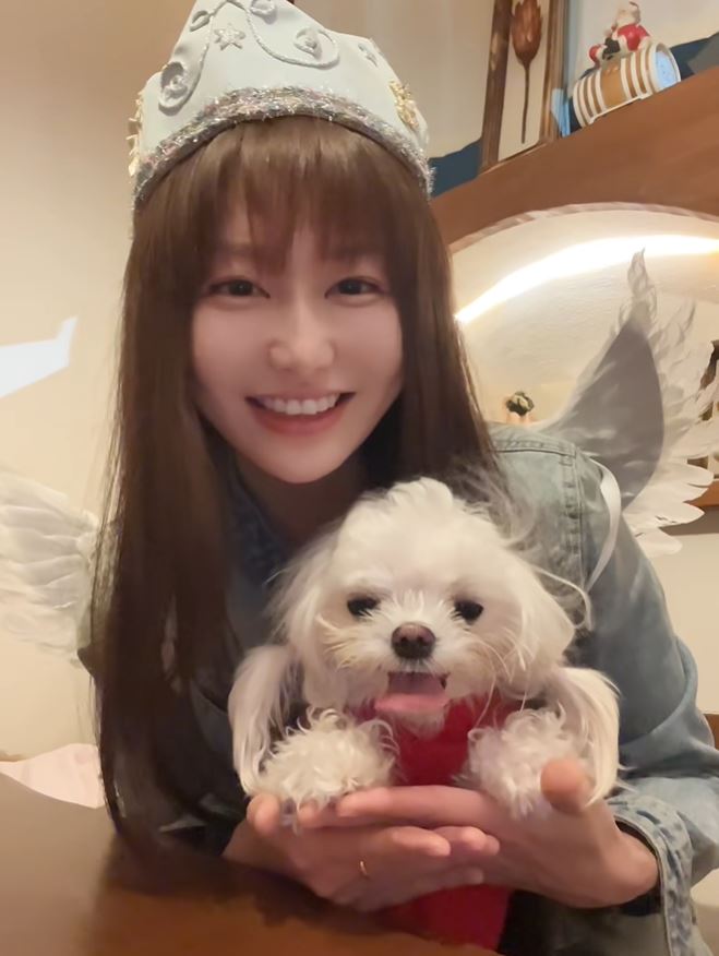 王添羽模仿喷火蛋糕遭回流火焰烧伤。抖音