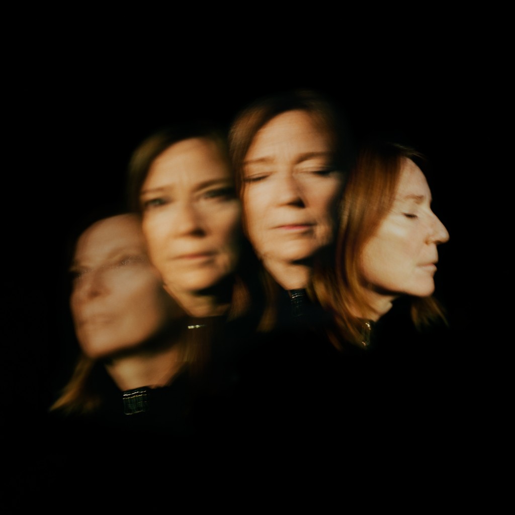 前 Portishead 主音兼 trip-hop 先驅 Beth Gibbons 前 Portishead 主音兼 trip-hop 先驅 Beth Gibbons