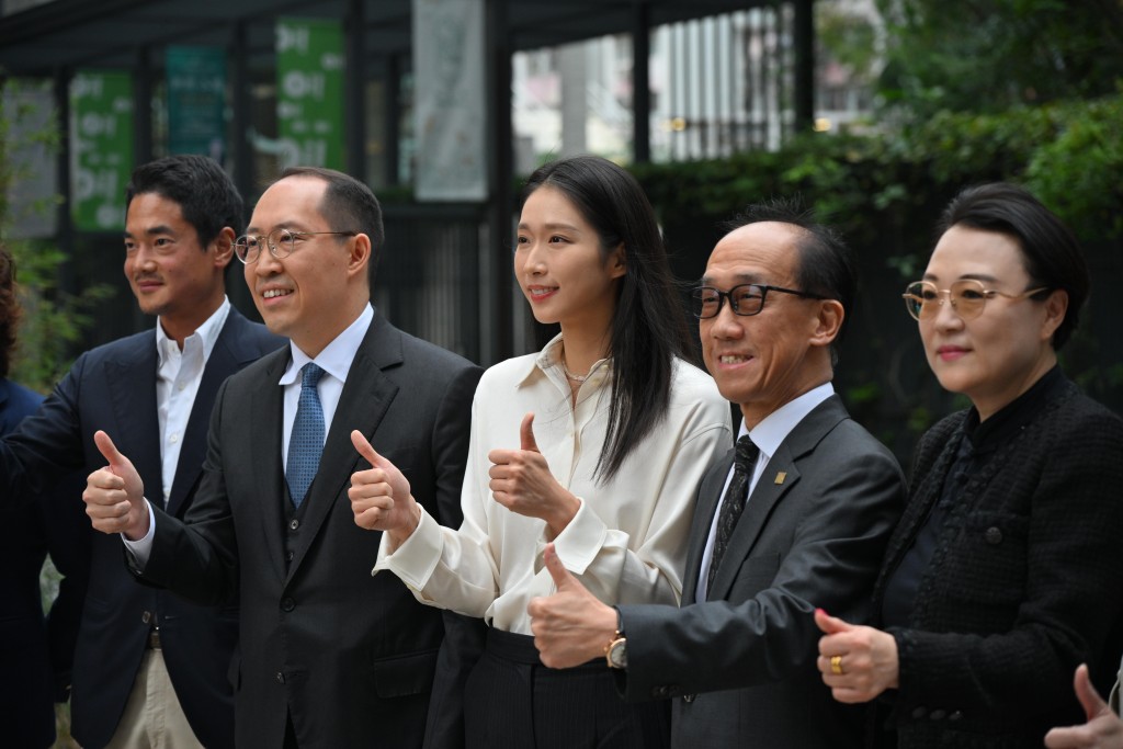 江旻憓感謝一眾前輩到場支持。蘇正謙攝 江旻憓感謝一眾前輩到場支持。蘇正謙攝