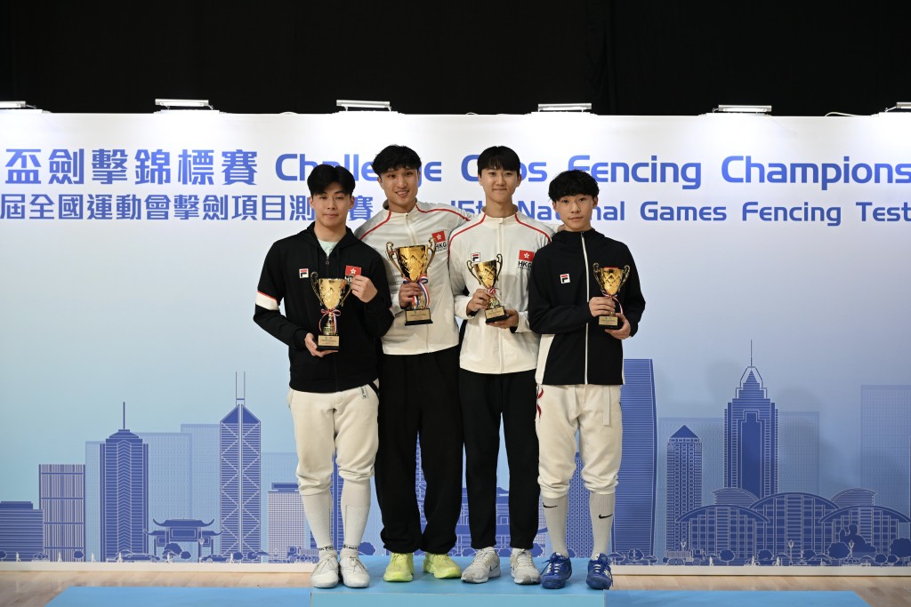 ４位男花三甲選手： 右起：季軍何承謙、梁千雨、冠軍蔡俊彥及亞軍鄭鐵男。蘇正謙攝